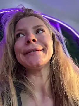 AnastasiaAniess online show from 04/03/26, 05:22