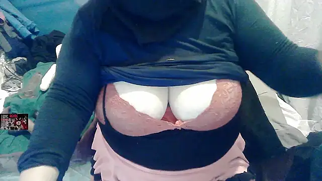 tatli bela online show from 02/11/25, 01:52