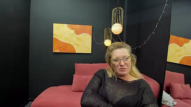 LeaPure online show from 03/01/25, 05:27