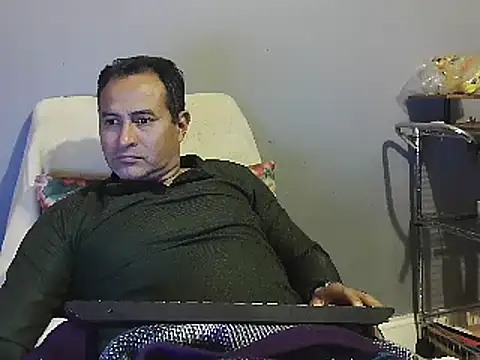 dantehot2020 online show from 01/12/25, 07:32