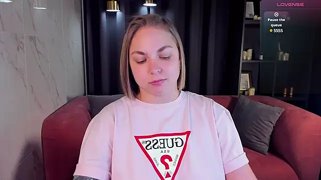 Snapshot of TataArdent chatting on 03/03/25, 11:14 TataArdent online show from 03/03/25, 11:14