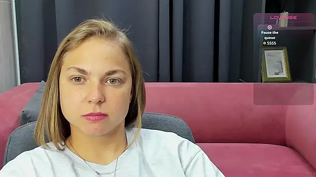 Snapshot of TataArdent chatting on 10/31/25, 08:21 TataArdent online show from 10/31/25, 08:21