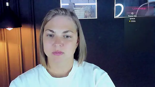 Snapshot of TataArdent chatting on 11/03/25, 08:21 TataArdent online show from 11/03/25, 08:21