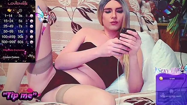 Snapshot of Zagadka55555 chatting on 12/13/24, 01:12 Zagadka55555 online show from 12/13/24, 01:12