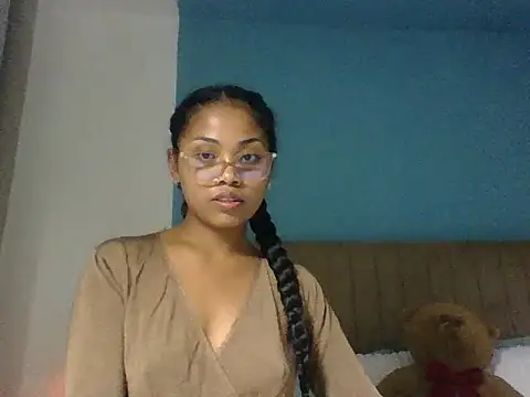 Snapshot of naya86 chatting on 05/20/26, 02:45 naya86 online show from 05/20/26, 02:45