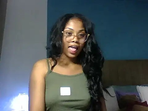 Snapshot of naya86 chatting on 05/22/26, 02:55 naya86 online show from 05/22/26, 02:55