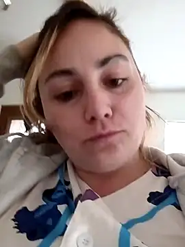 babygirl0777 online show from 04/14/26, 06:36