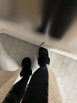 Wet-Pussycat online show from 12/04/25, 04:38