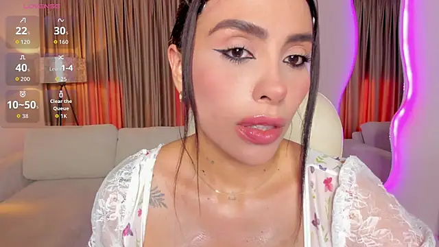 Sarah Stone  online show from 07/17/26, 09:08