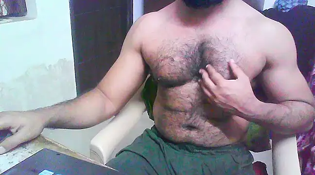 Snapshot of Vbestshow chatting on 03/11/25, 12:06 Vbestshow online show from 03/11/25, 12:06