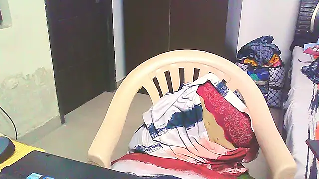 Snapshot of Vbestshow chatting on 09/26/25, 08:29 Vbestshow online show from 09/26/25, 08:29