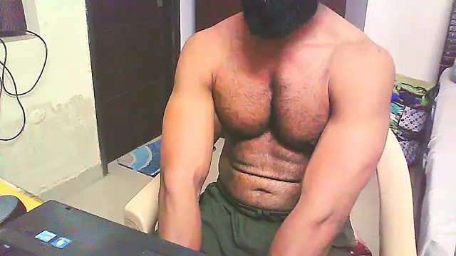 Snapshot of Vbestshow chatting on 10/04/25, 11:30 Vbestshow online show from 10/04/25, 11:30