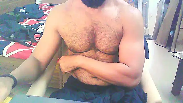 Snapshot of Vbestshow chatting on 12/17/25, 12:55 Vbestshow online show from 12/17/25, 12:55