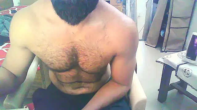 Snapshot of Vbestshow chatting on 12/18/25, 12:00 Vbestshow online show from 12/18/25, 12:00