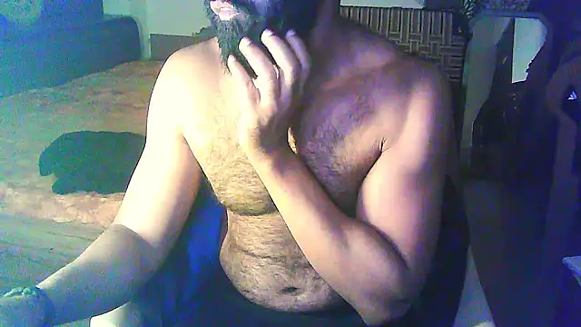 Snapshot of Vbestshow chatting on 01/11/26, 01:38 Vbestshow online show from 01/11/26, 01:38