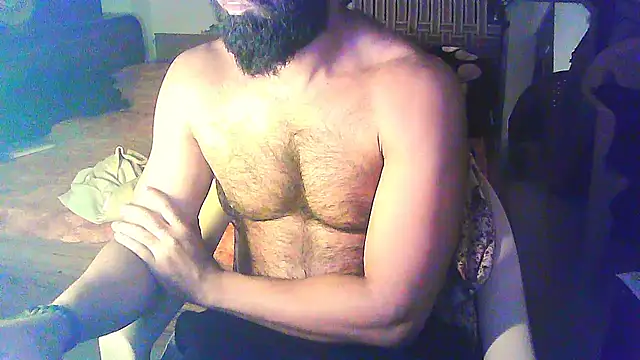 Snapshot of Vbestshow chatting on 01/12/26, 11:48 Vbestshow online show from 01/12/26, 11:48