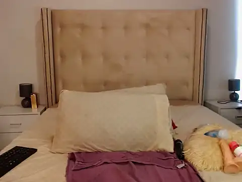 Iminathi20 online show from 10/23/25, 10:58