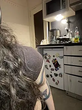 ladyturtle online show from 03/28/26, 12:21