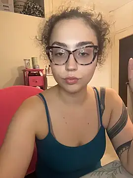 ladyturtle online show from 06/21/26, 08:00