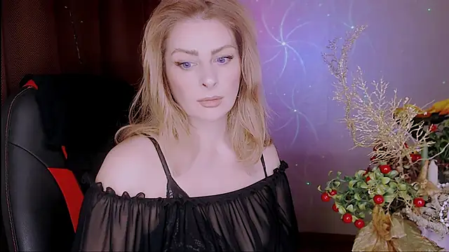 Snapshot of Eleonores chatting on 02/06/25, 05:14 Eleonores online show from 02/06/25, 05:14