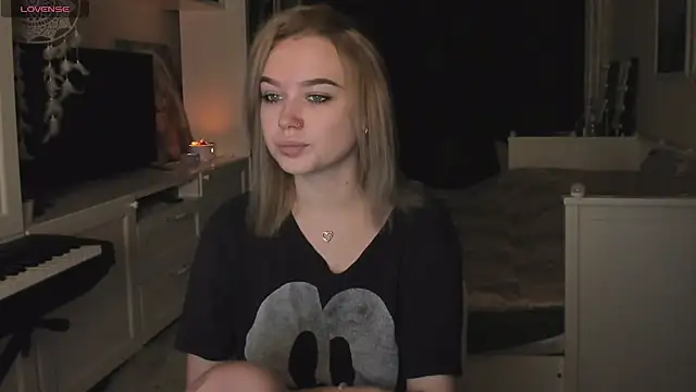 MaryDreaminess online show from 12/12/24, 03:37