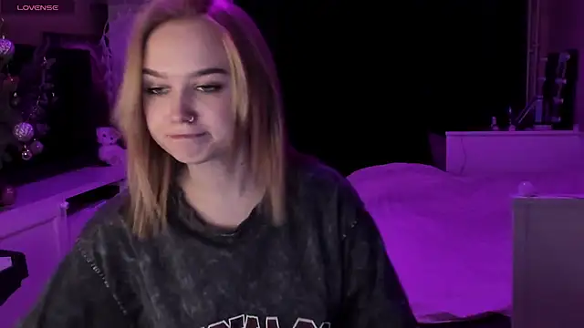 MaryDreaminess online show from 01/25/25, 09:25