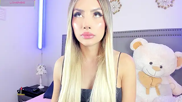 ale lovee online show from 04/17/26, 12:57