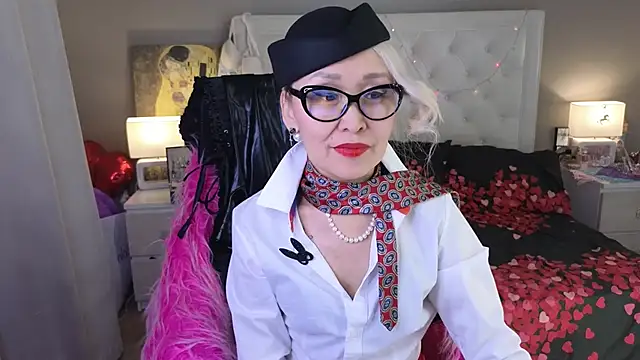 RoxalanaStar online show from 03/22/26, 08:23