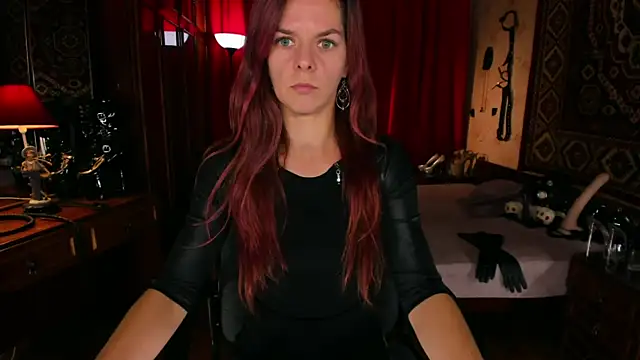 MargoTigress online show from 10/24/25, 09:28