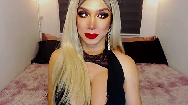 Snapshot of HugeCockDominantXxX chatting on 06/04/26, 04:51 HugeCockDominantXxX online show from 06/04/26, 04:51