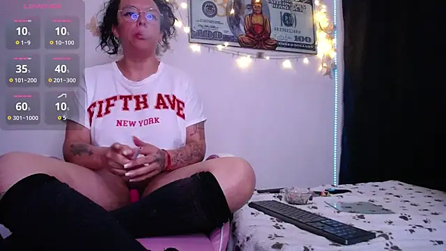 Jessi Evans online show from 11/27/25, 01:57