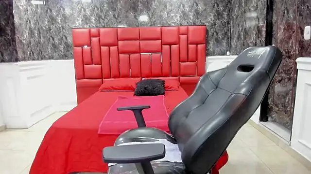 Imyourdirtymilf online show from 10/08/25, 07:55