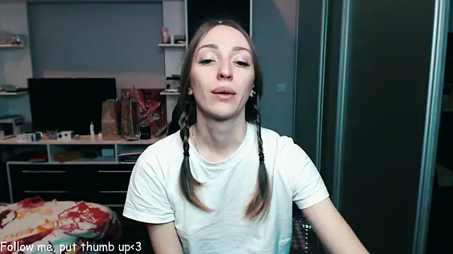 Natalimeowks online show from 12/30/24, 09:48
