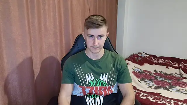 Snapshot of Todhorny9873 chatting on 12/11/24, 08:15 Todhorny9873 online show from 12/11/24, 08:15