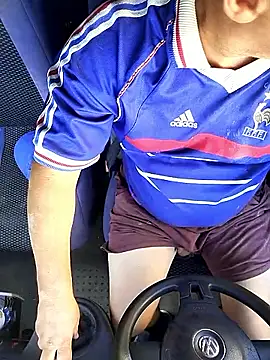 Snapshot of sarpe4 chatting on 09/08/25, 02:49 sarpe4 online show from 09/08/25, 02:49