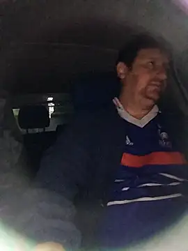 Snapshot of sarpe4 chatting on 10/06/25, 03:15 sarpe4 online show from 10/06/25, 03:15