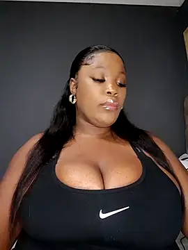 Snapshot of SWEETDOLLY29XX chatting on 11/04/25, 07:13 SWEETDOLLY29XX online show from 11/04/25, 07:13