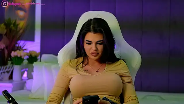 Snapshot of perfectt33n chatting on 11/22/25, 04:50 perfectt33n online show from 11/22/25, 04:50