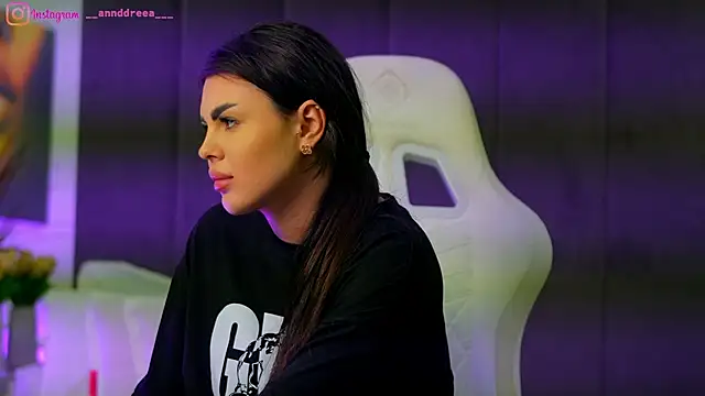 Snapshot of perfectt33n chatting on 12/15/25, 05:17 perfectt33n online show from 12/15/25, 05:17