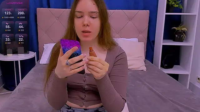 Janie JJ Curvie online show from 03/26/26, 02:17