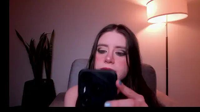 HazelKush online show from 05/20/26, 11:11