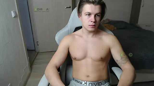 Sunny-Girl1 online show from 03/05/25, 01:28