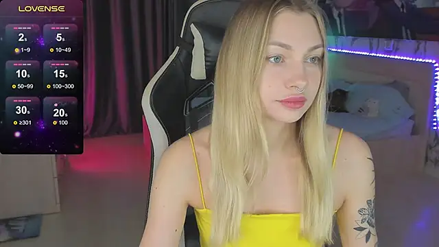 BiMolly online show from 12/18/24, 02:53