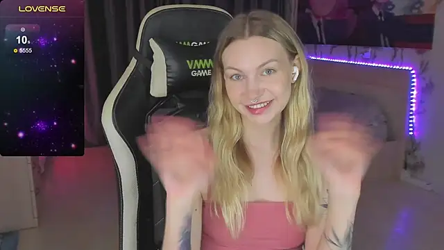 BiMolly online show from 03/12/25, 11:12