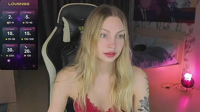 BiMolly online show from 03/20/25, 04:31