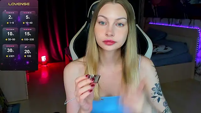 BiMolly online show from 10/08/25, 06:49