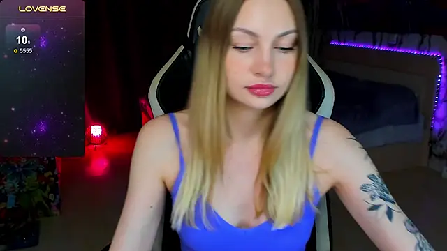 BiMolly online show from 10/23/25, 09:35