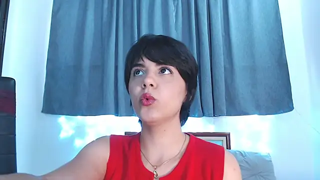 mia collins x online show from 04/13/26, 09:31