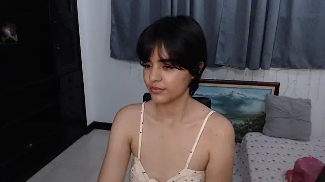 mia collins x online show from 05/12/26, 12:52