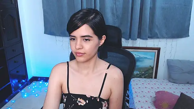 mia collins x online show from 06/04/26, 01:11
